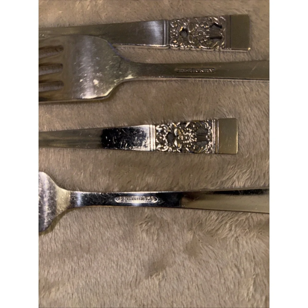 20 Pcs Vintage Community Silverplate Flatware Oneida Coronation Pattern